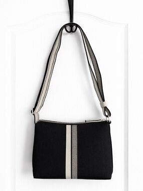 Rothy’s Casual Crossbody Black Ivory Stripe Adjustable Strap NWOT